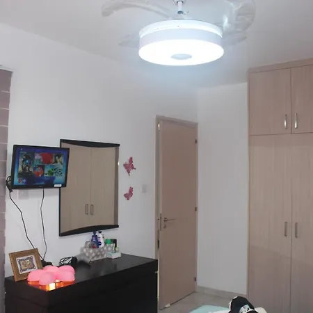 Marina Court Flat Larnaca