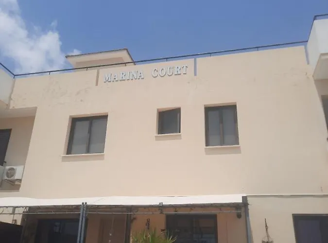 Marina Court Flat Daire