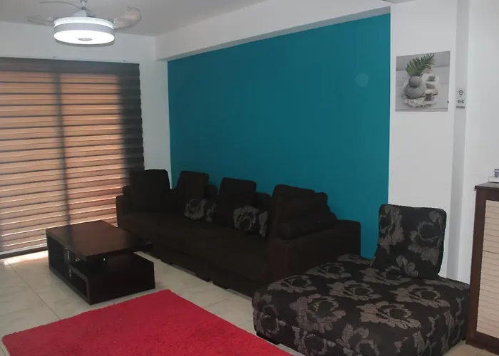 Marina Court Flat Daire Larnaca