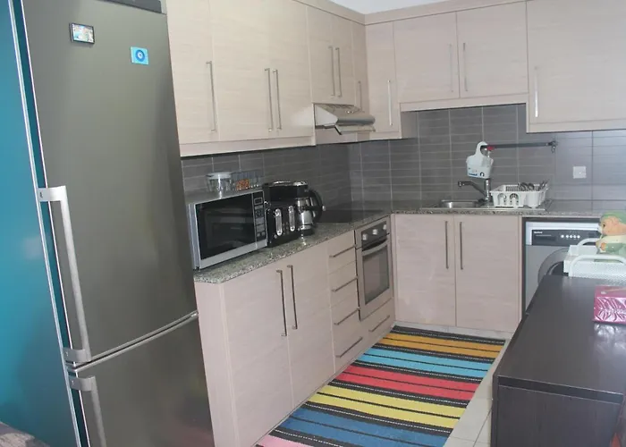 Daire Marina Court Flat
