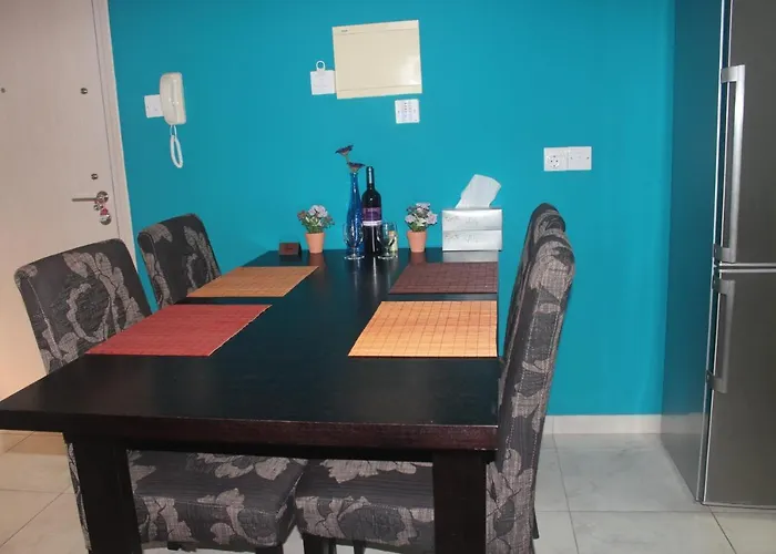 Marina Court Flat Larnaca