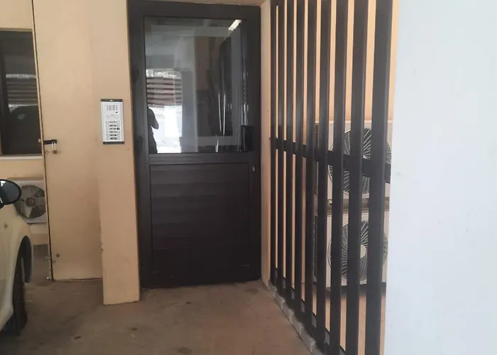 Daire Marina Court Flat *